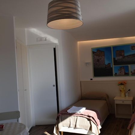 Domus Al Corso Con Servizio B&B Каноса-ди-Пулья Экстерьер фото