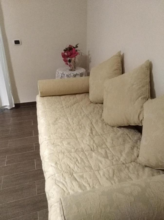 Domus Al Corso Con Servizio B&B Каноса-ди-Пулья Экстерьер фото