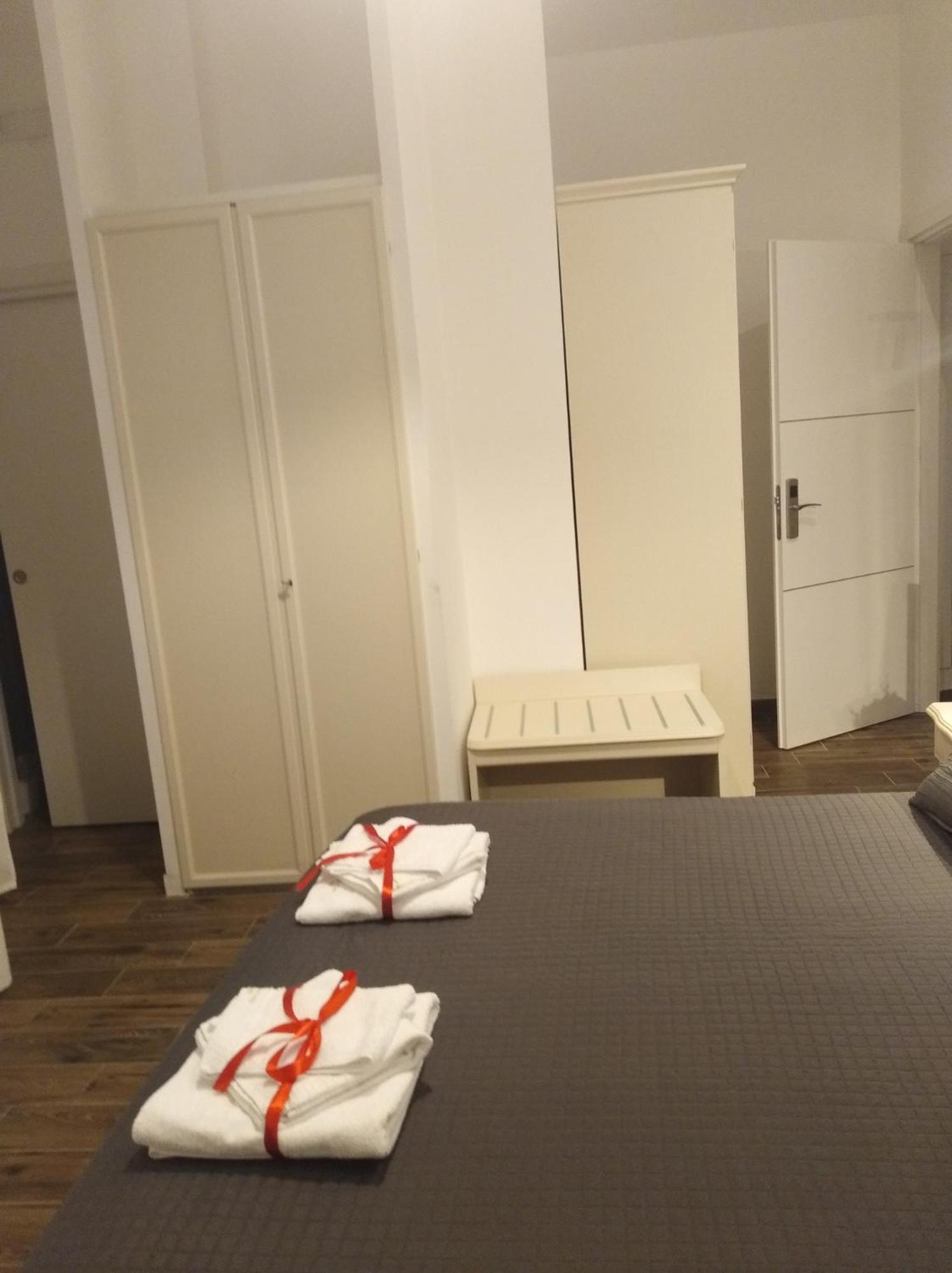 Domus Al Corso Con Servizio B&B Каноса-ди-Пулья Экстерьер фото