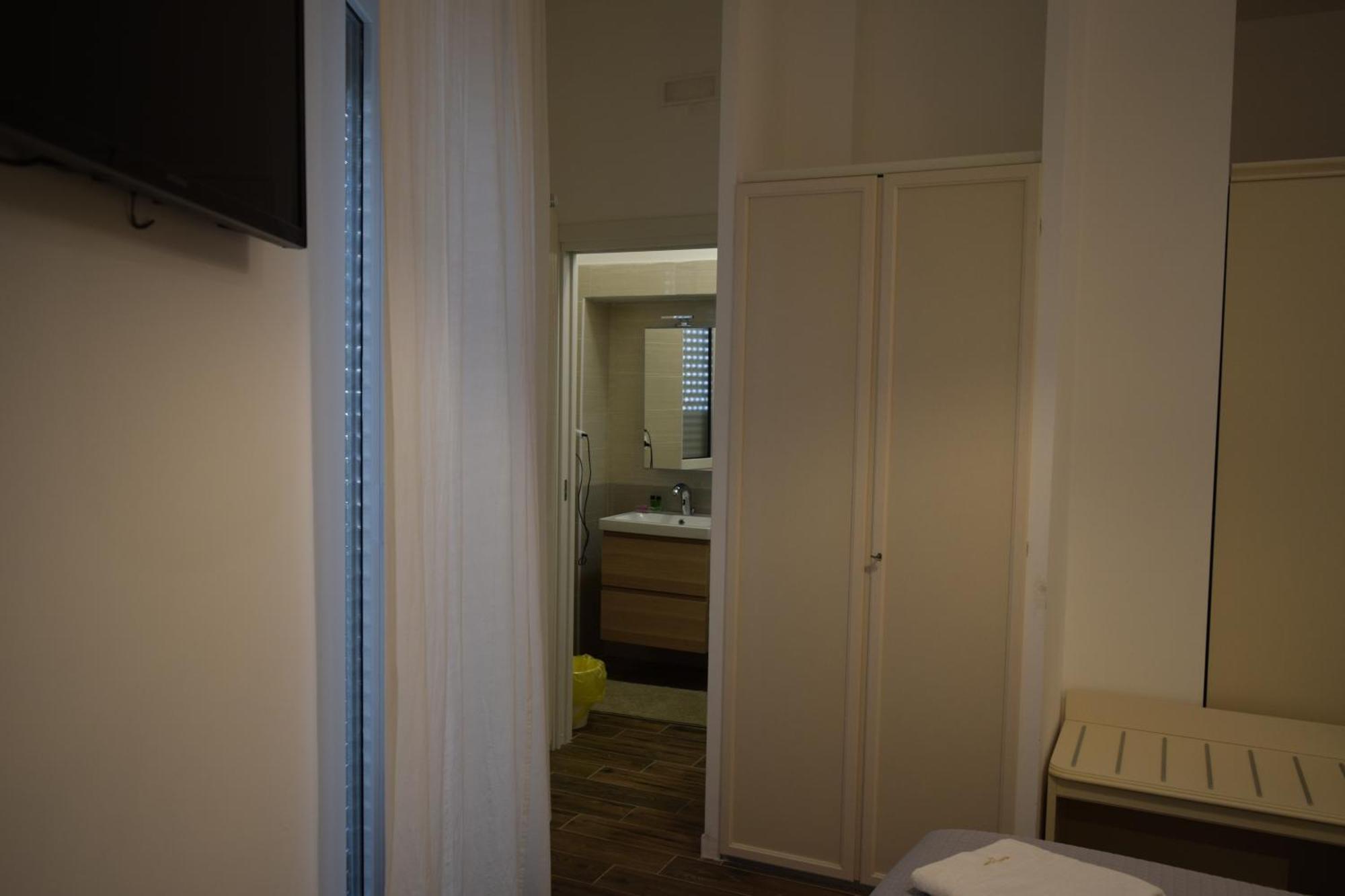 Domus Al Corso Con Servizio B&B Каноса-ди-Пулья Экстерьер фото